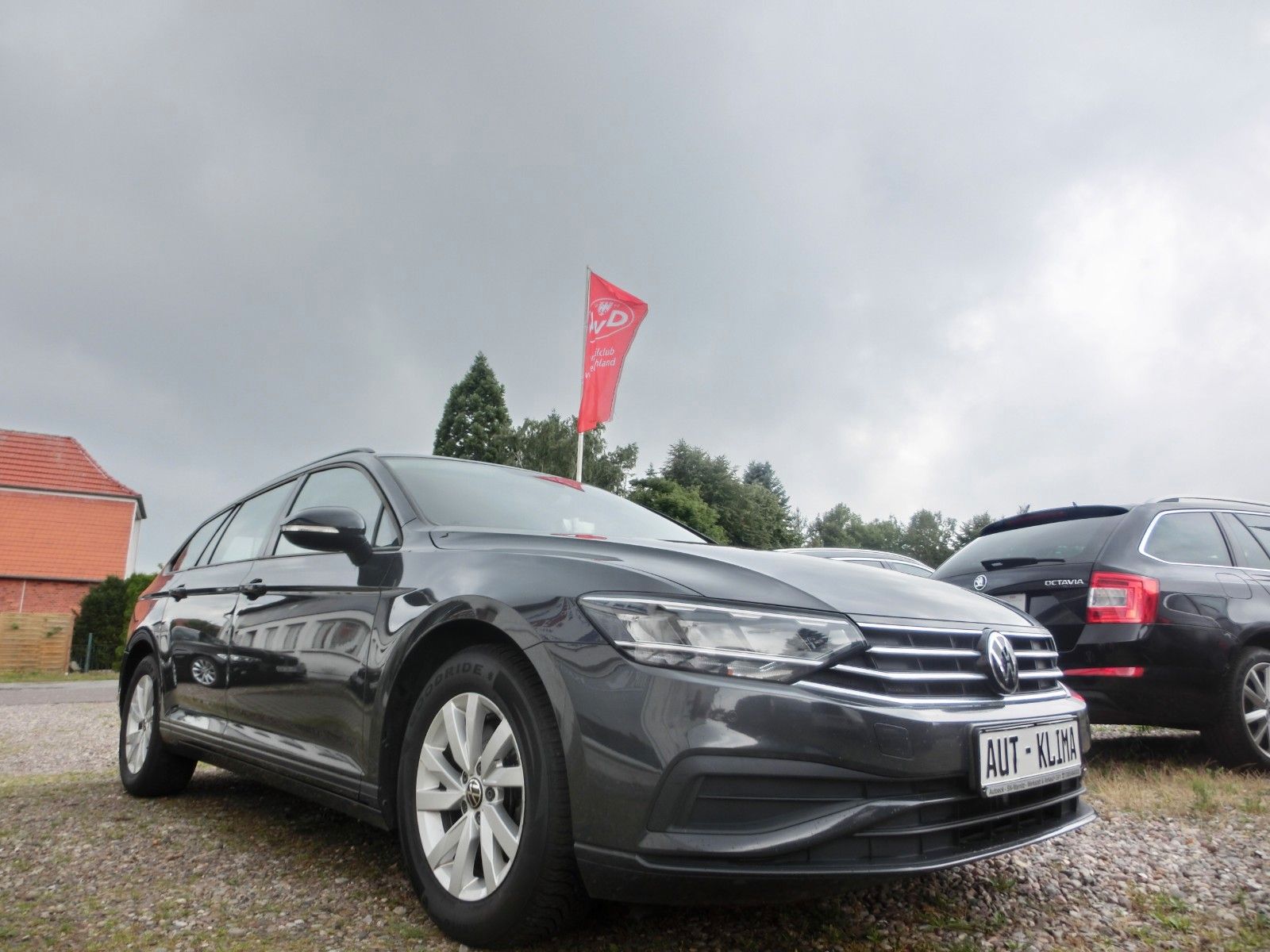 Volkswagen Passat Variant - Samsaru's Car Outlet