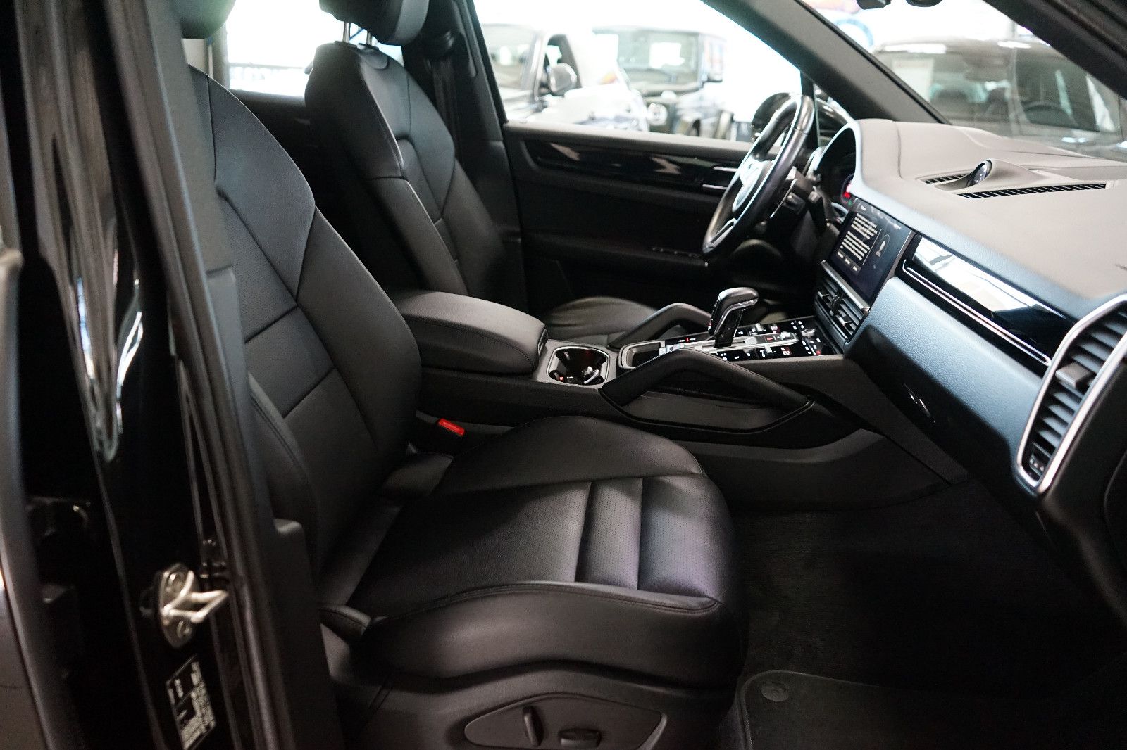Porsche Cayenne E-Hybrid 360°+Head-Up+Luftfederung+21"