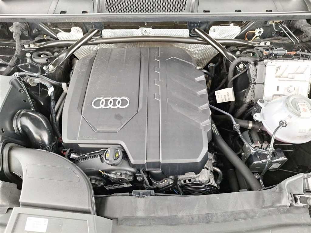 Audi Q5 S line 45 2.0 TFSI quattro S-tronic MatrixLED