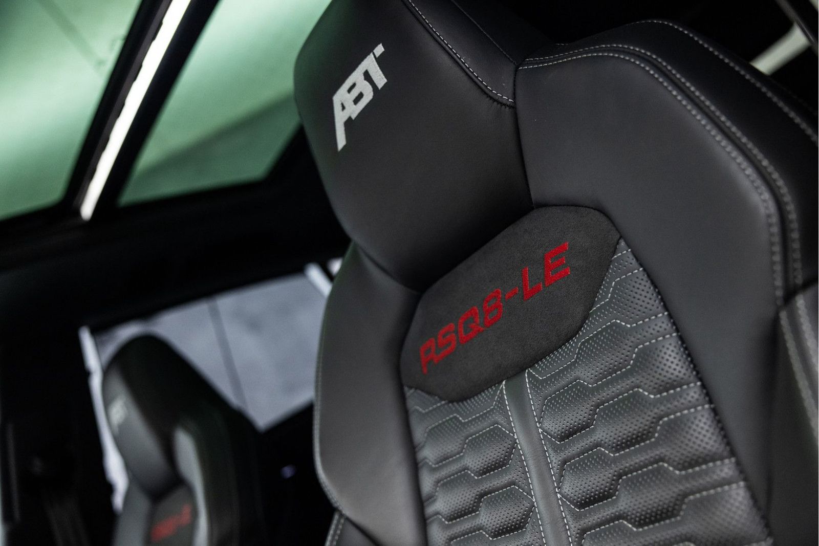 Audi RSQ8 4.0 TFSI 760 PK ABT Legacy Edition 1/125 |