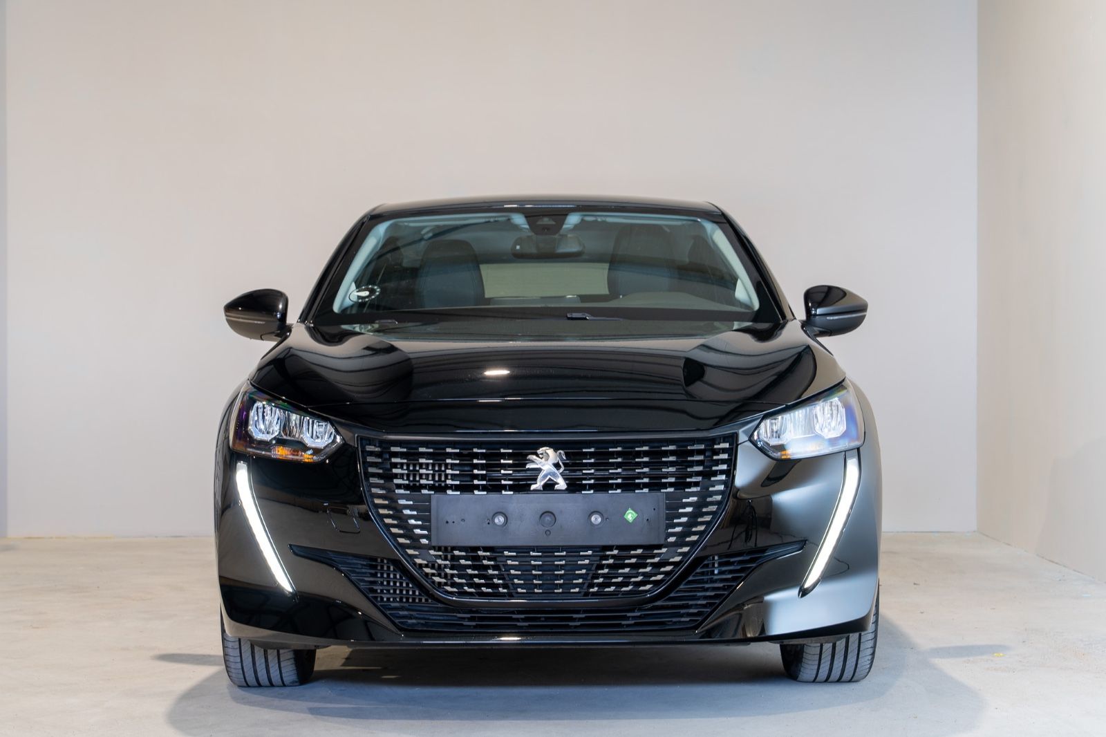 Peugeot 208 Allure - Samsaru's Car Outlet