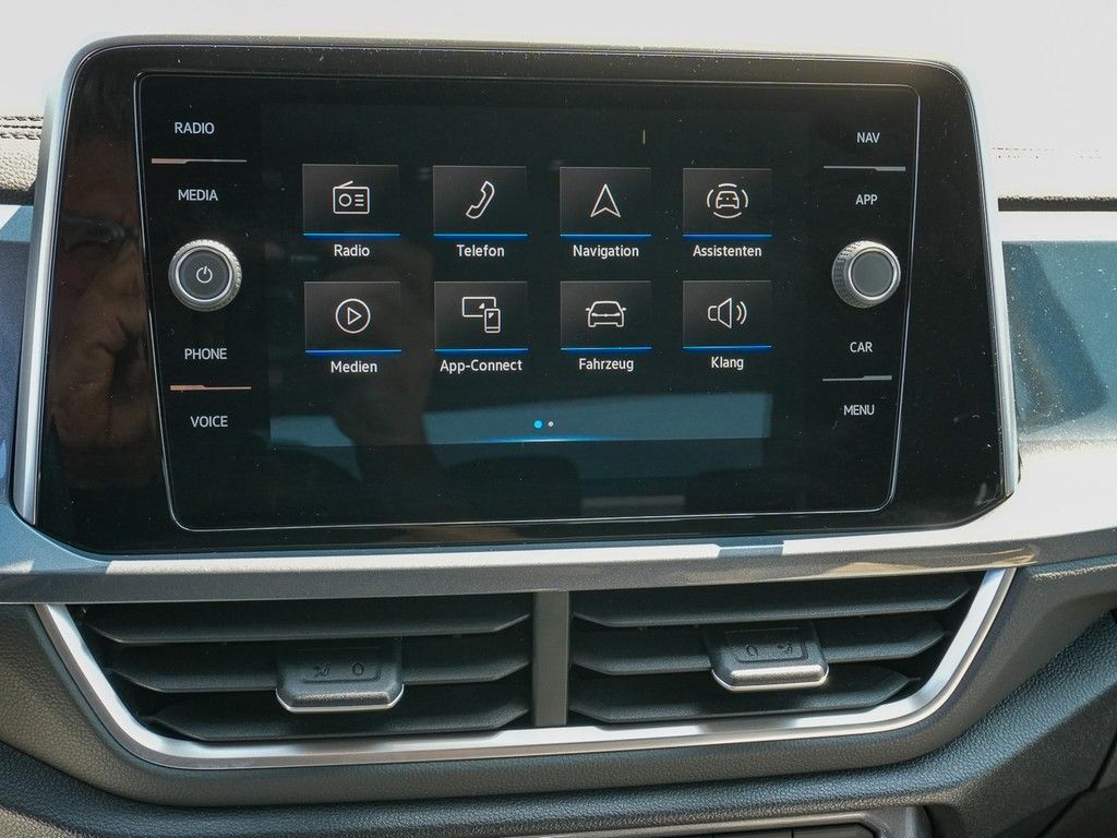 Volkswagen T-Roc 1.0 TSI Style - Samsaru's Car Outlet
