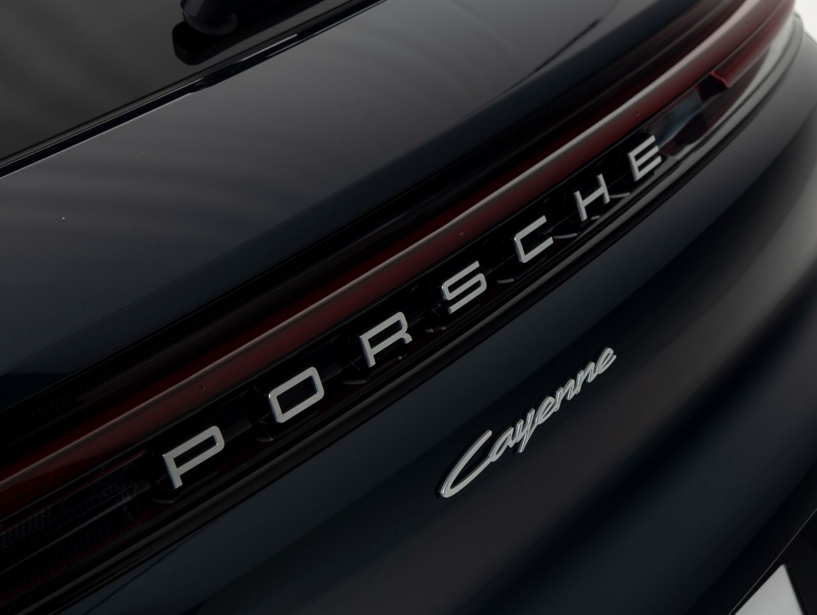Porsche Cayenne E-Hybrid - BOSE - Pano - Lenkradheizung