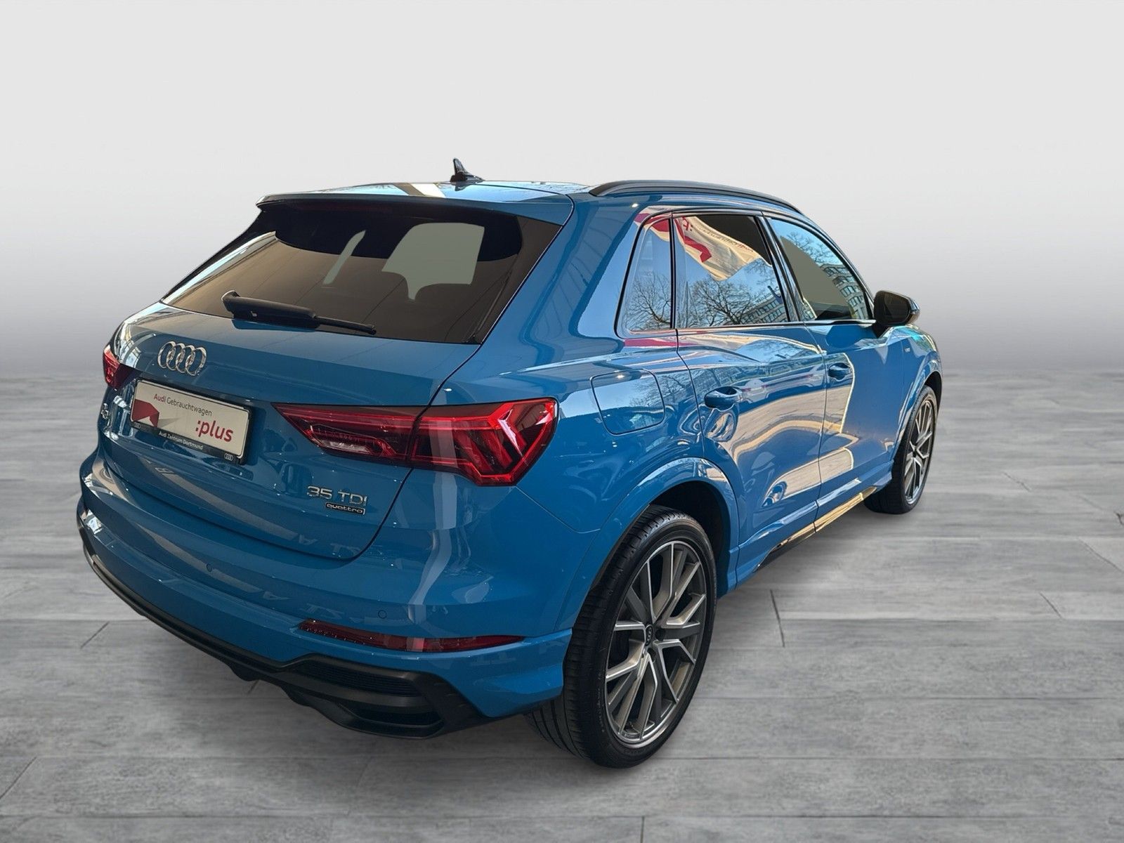 Audi Q3 35 quattro S LINE BLACKPAK AHK ACC LM20 NAVI+