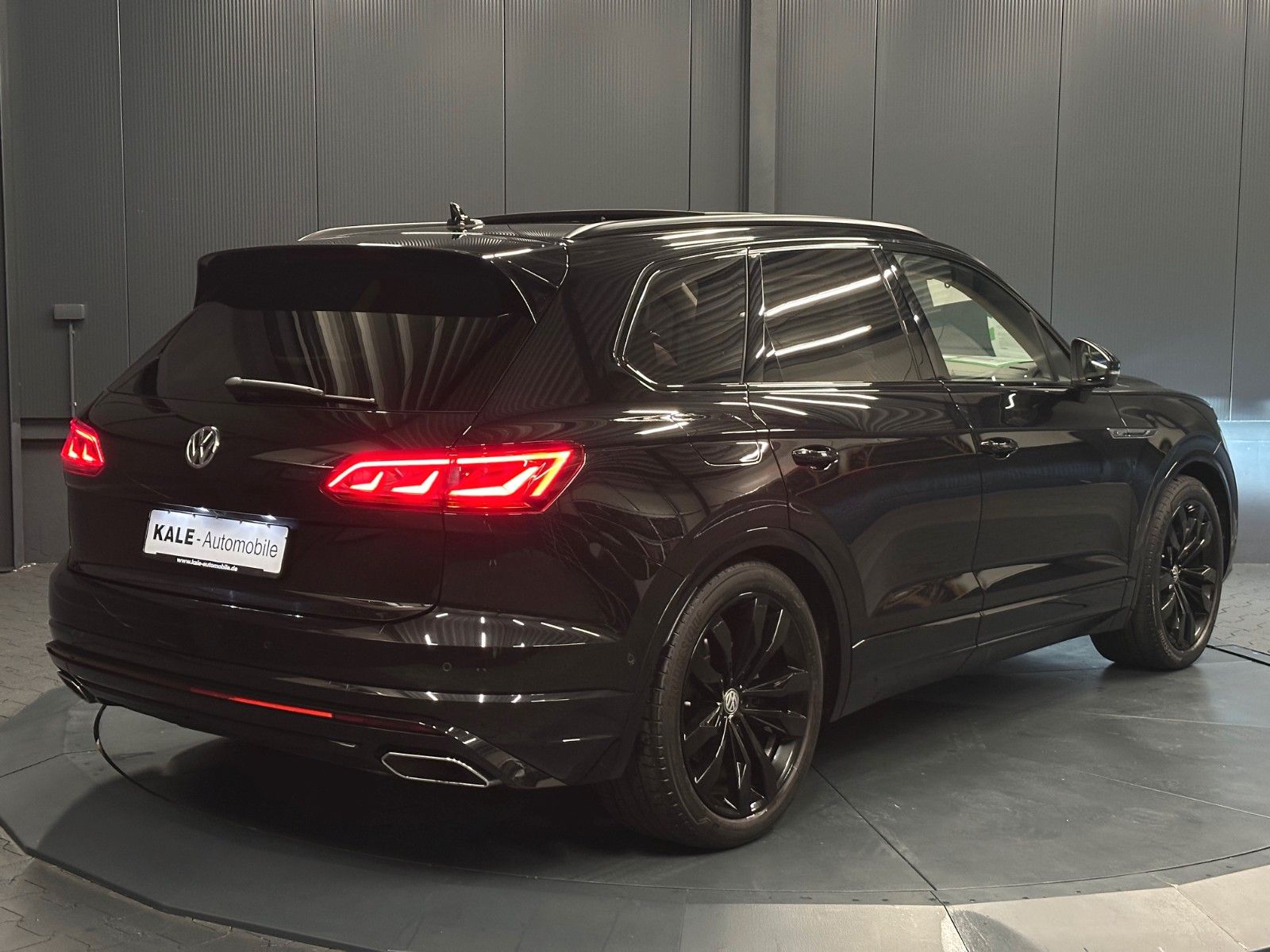 Volkswagen Touareg R-Line 4Mot. Black Style*NP:110.756 EUR*