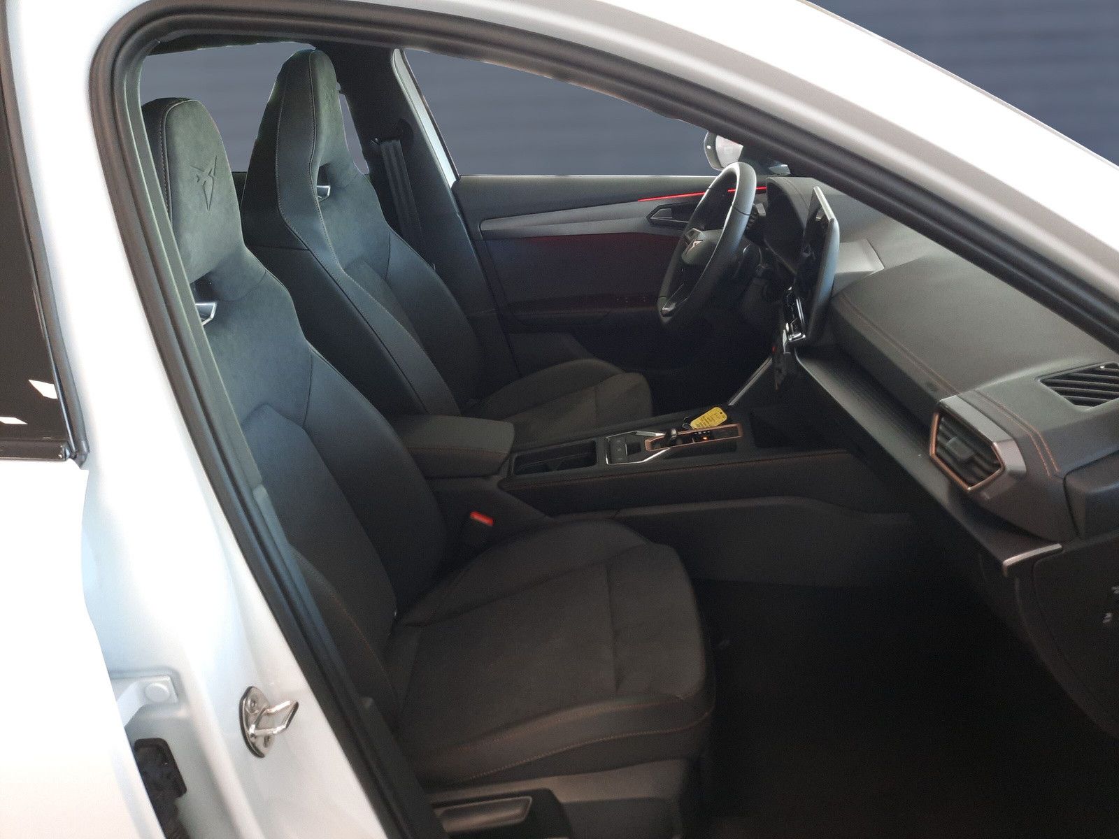 Cupra Formentor 2.0 TSI VZ 4Drive - Samsaru's Car Outlet