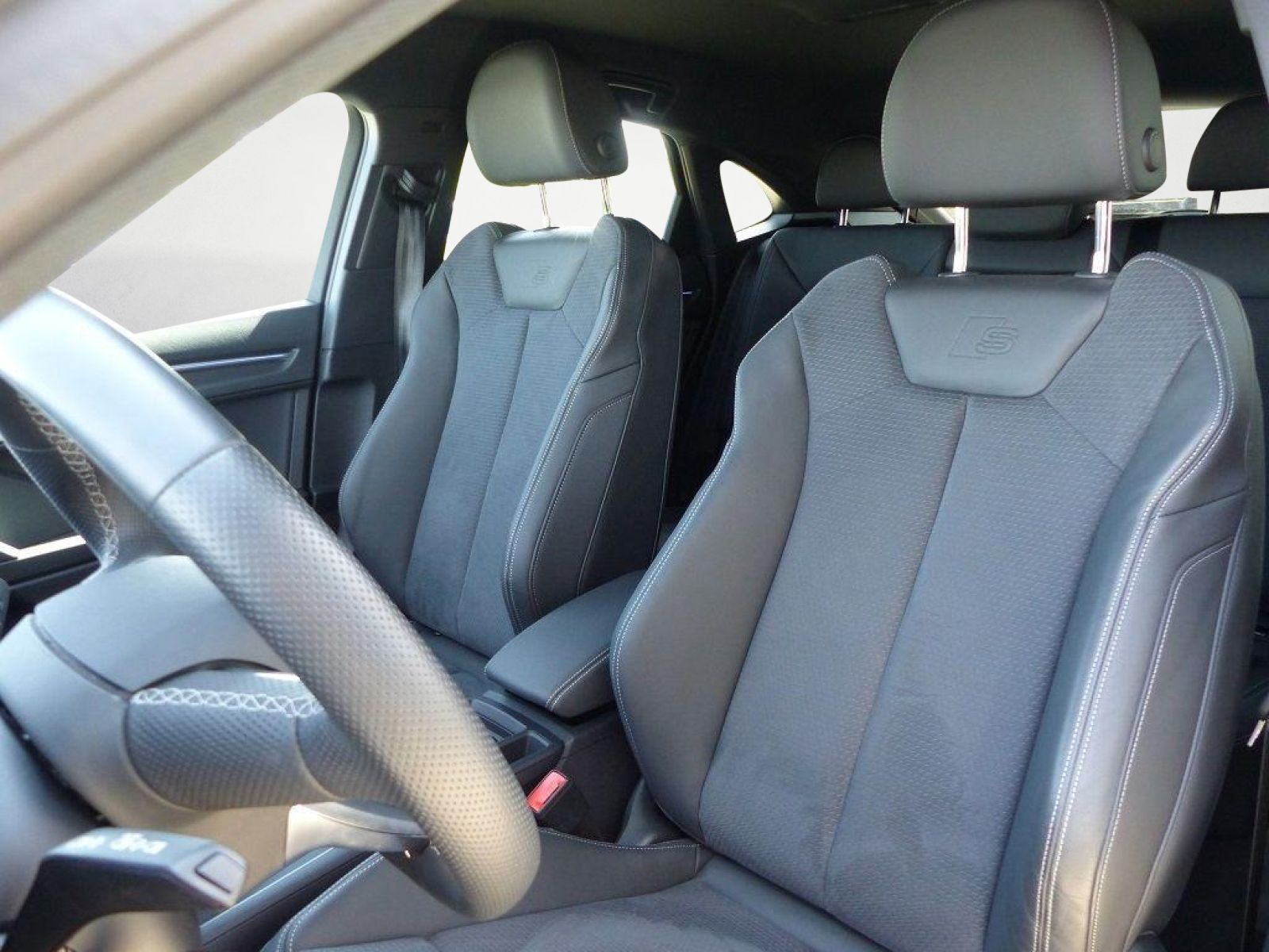 Audi Q3 Sportback 40 TFSI quattro S-tronic S line - Samsaru's Car Outlet