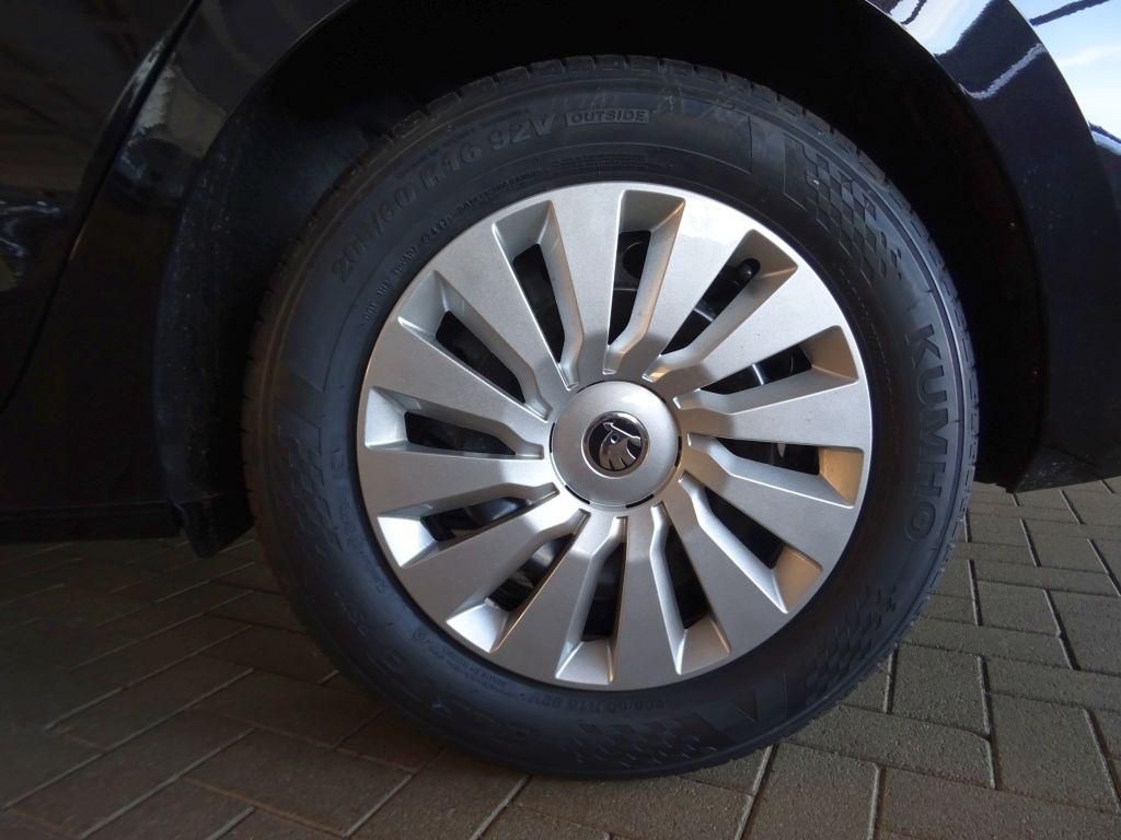 Skoda Octavia Combi 1.0 TSI - Samsaru's Car Outlet