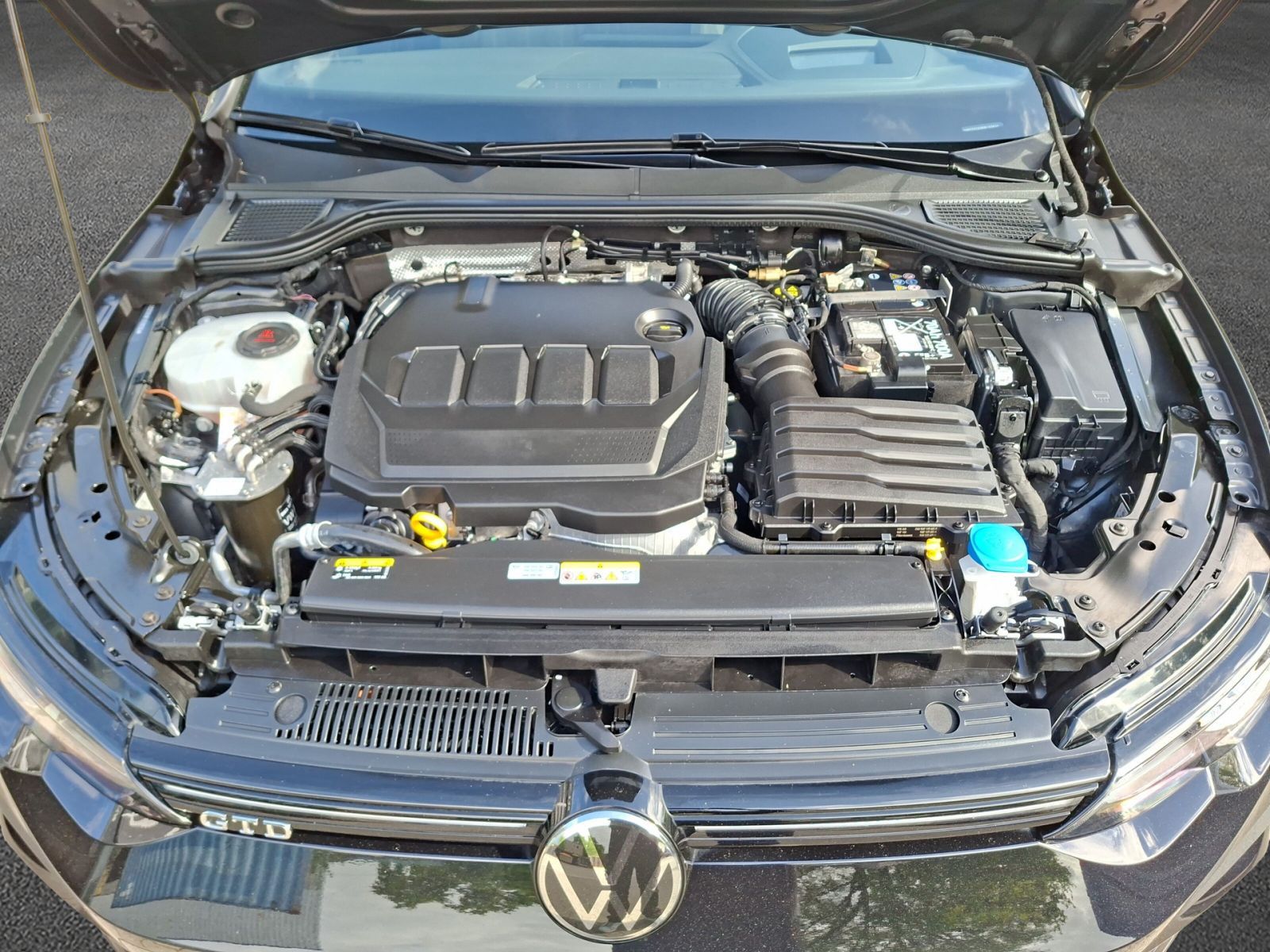 Volkswagen Golf VIII GTD 2.0 TDI DSG PANO IQ LIGHT RFK NAVI
