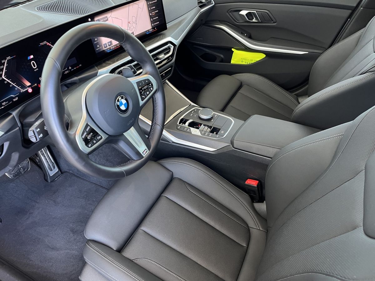 BMW 330i xDrive Touring M Sportpaket - Samsaru's Car Outlet
