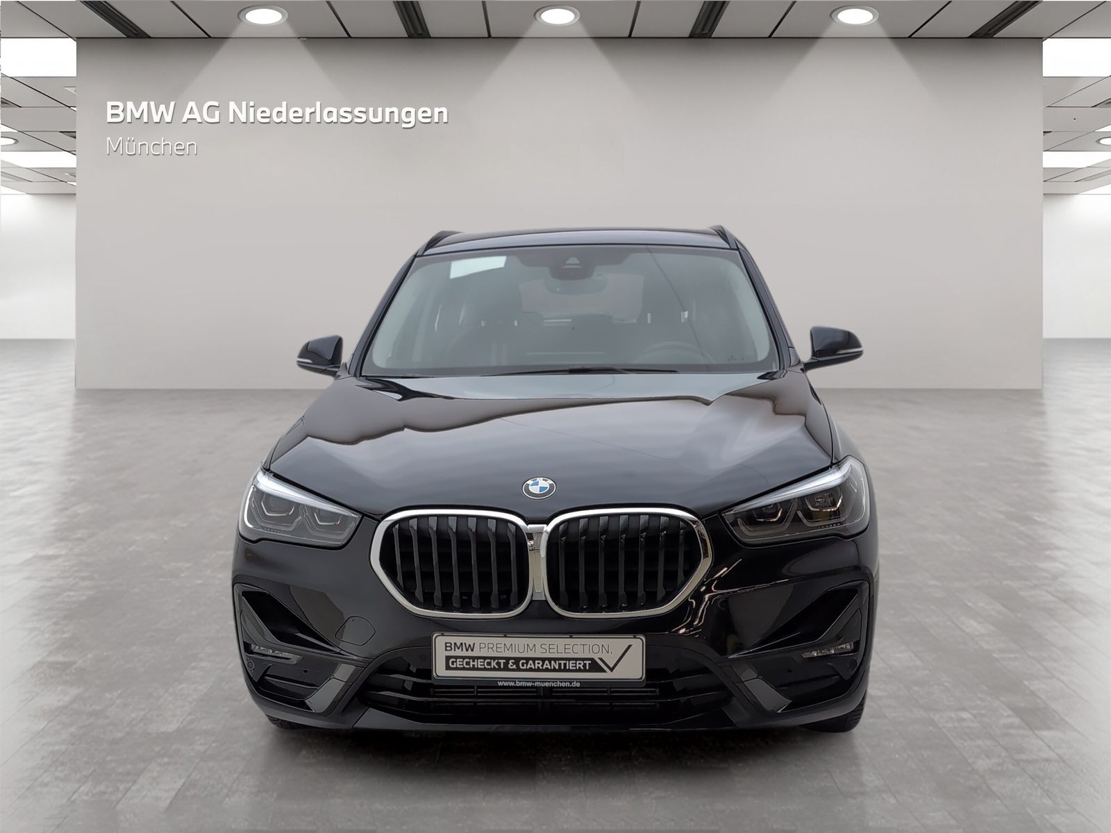 BMW X1 xDrive25e Sport Line - Samsaru's Car Outlet