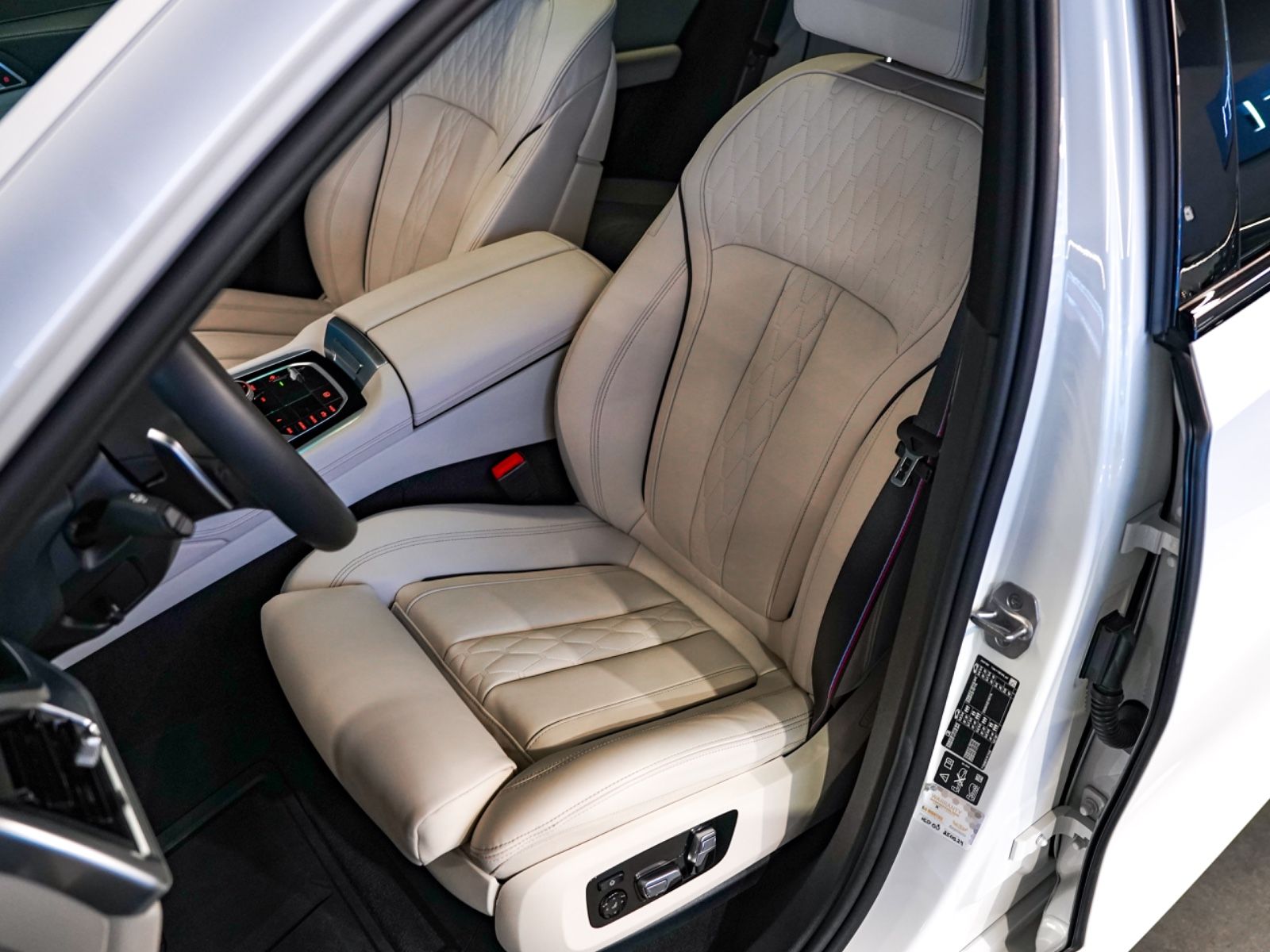 BMW X6 30 d xDrive M Sport - Samsaru's Car Outlet