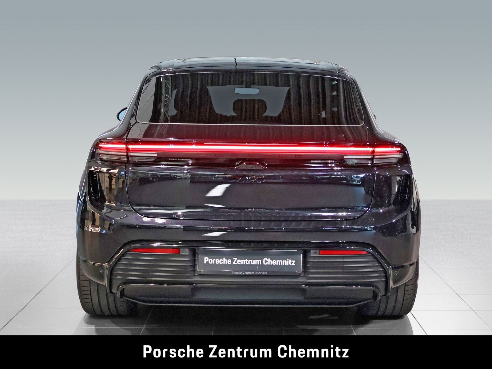 Porsche Macan Turbo Sport-Chrono;AHZV;4-Zonen Klima;Sitz