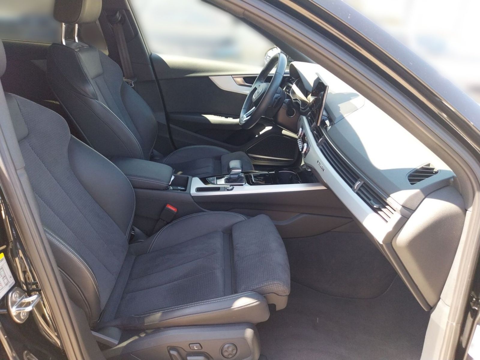 Audi A4 Avant quattro S line *AHK*B&O*HUD*PANO*APP CO