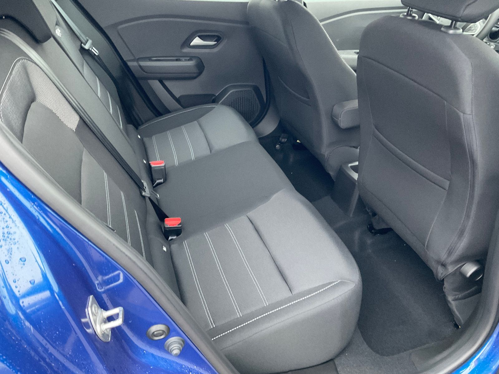 Dacia Sandero 1.0 TCe DSG Expression*Navi*LED*SHZ*Kame