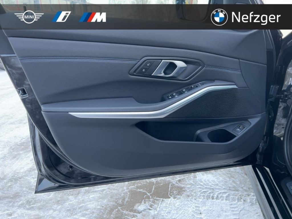 BMW 330 d xDrive Touring M Sport HUD HiFi ACC 360° P