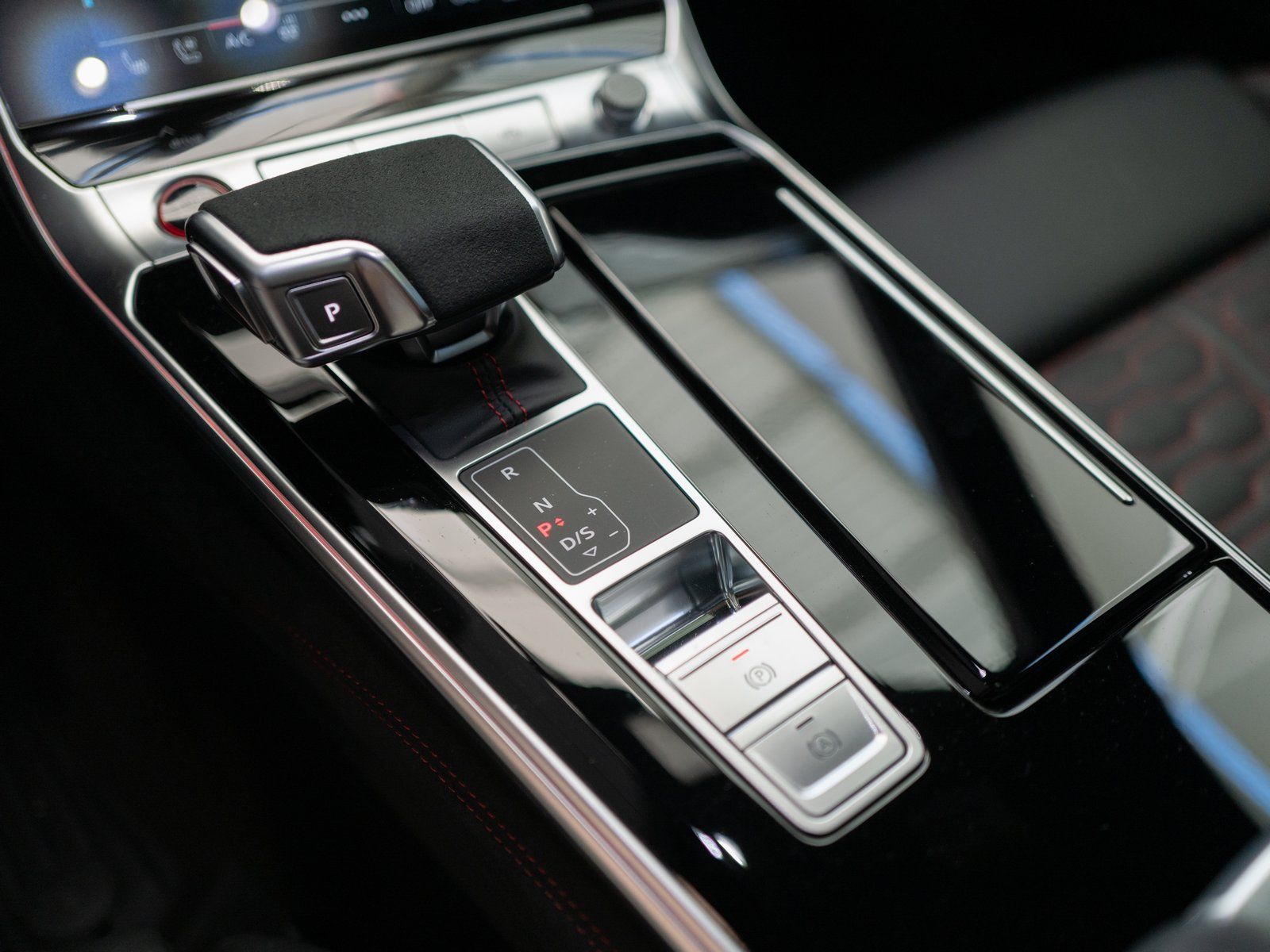 Audi RS6 Performance,Dynamik+,OptikCarbon,22",305km/h