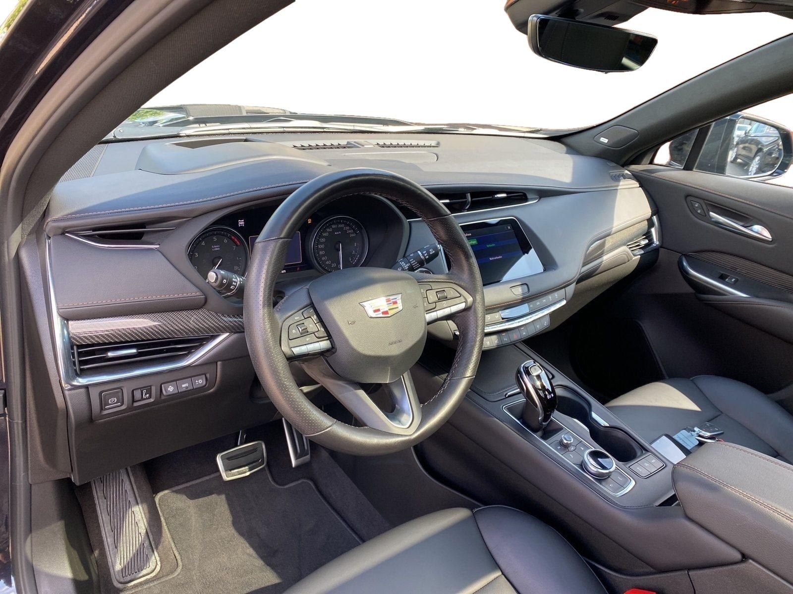 Cadillac XT4 2.0 T Sport AWD AHK+360 Kamera+Panorama