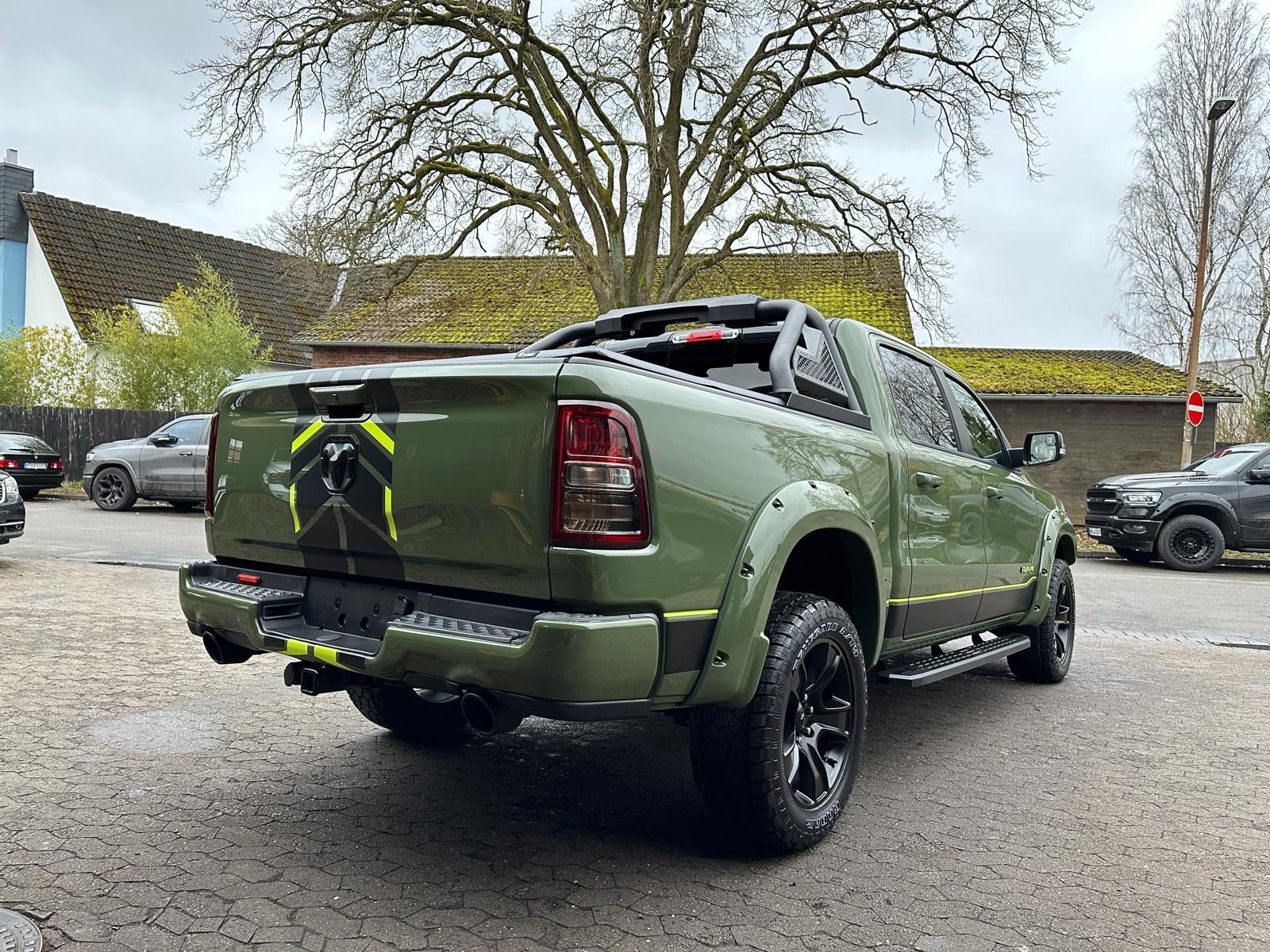 Dodge 5.7 V8*LIFT*BÜGEL*OFFROAD*AHK*NAVI*LED*GARANTIE