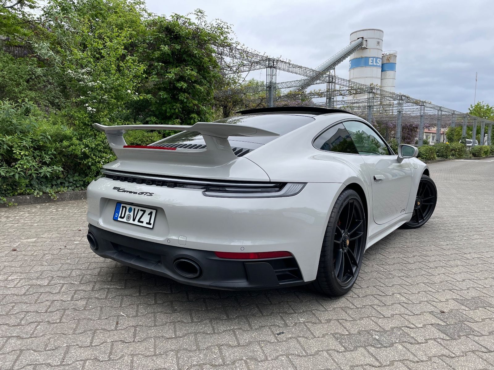 Porsche 911 Carrera GTS - Samsaru's Car Outlet