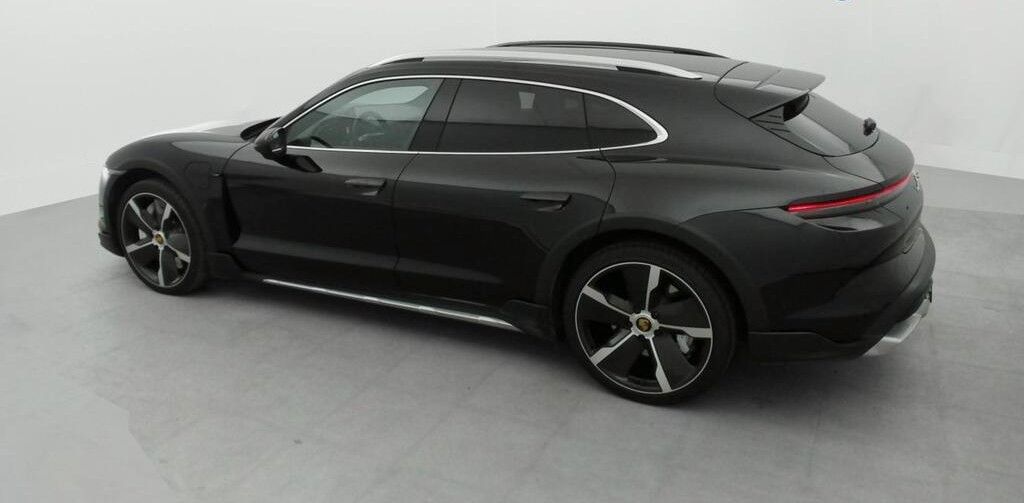 Porsche Taycan Cross Turismo Turbo PANO/BOSE/HUD/21"/ACC
