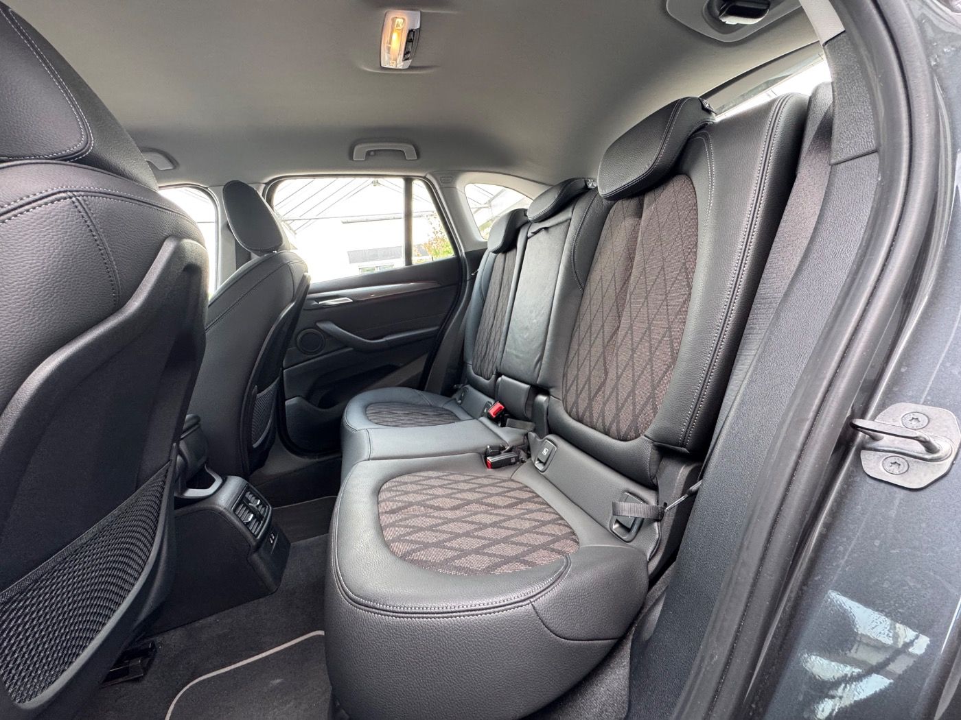 BMW X1 xDrive18d Aut. xLine - Samsaru's Car Outlet