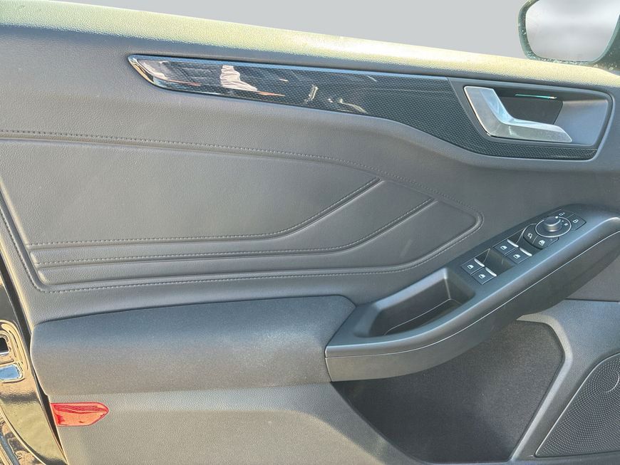 Ford Focus Turnier 1.0 EcoBoost Hybrid Aut. ST-LINE X