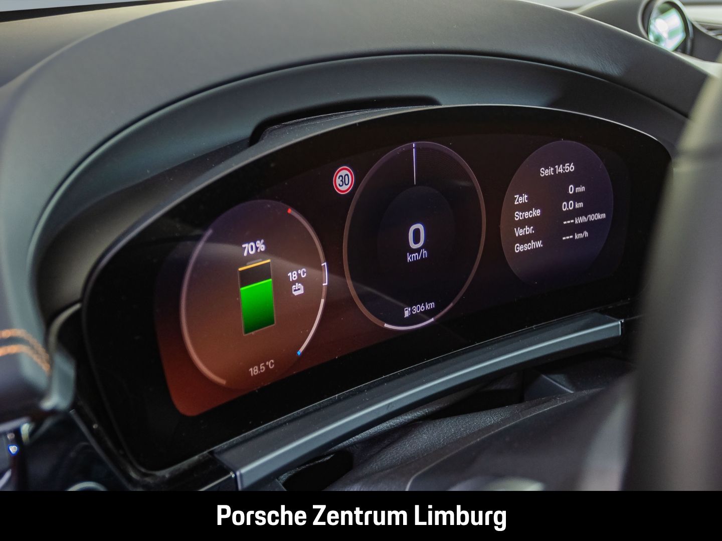 Porsche Macan 4S BOSE Luftfederung Panoramadach LED