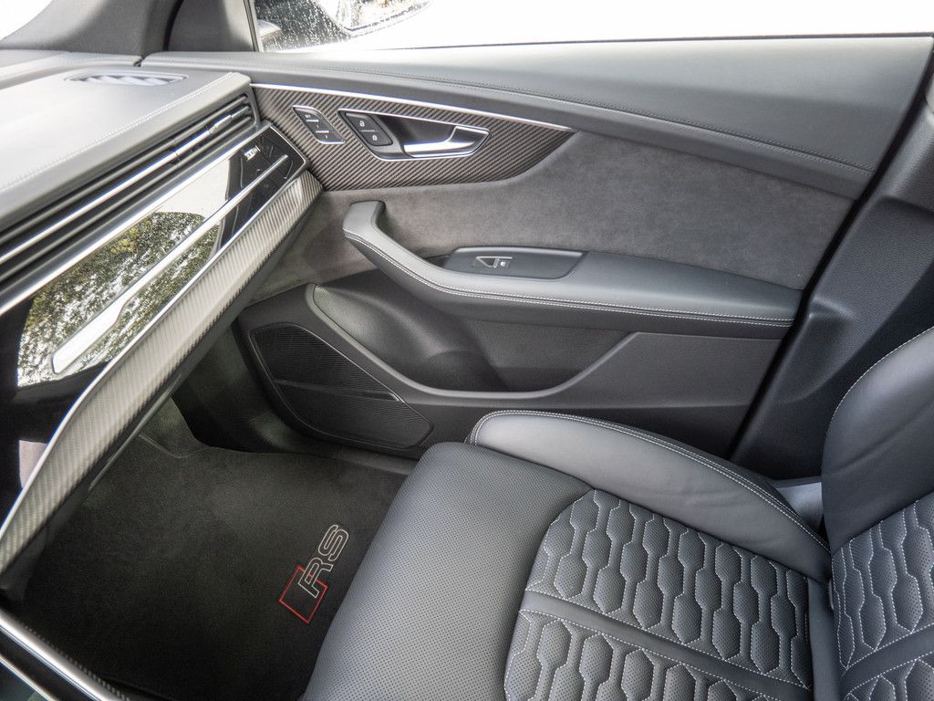 Audi RS Q8 TFSI quattro MATRIX HUD PANO STAND