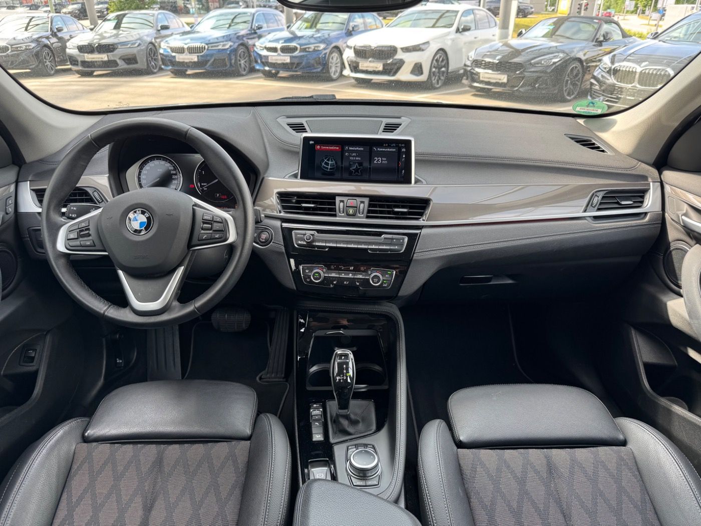 BMW X1 xDrive18d Aut. xLine - Samsaru's Car Outlet