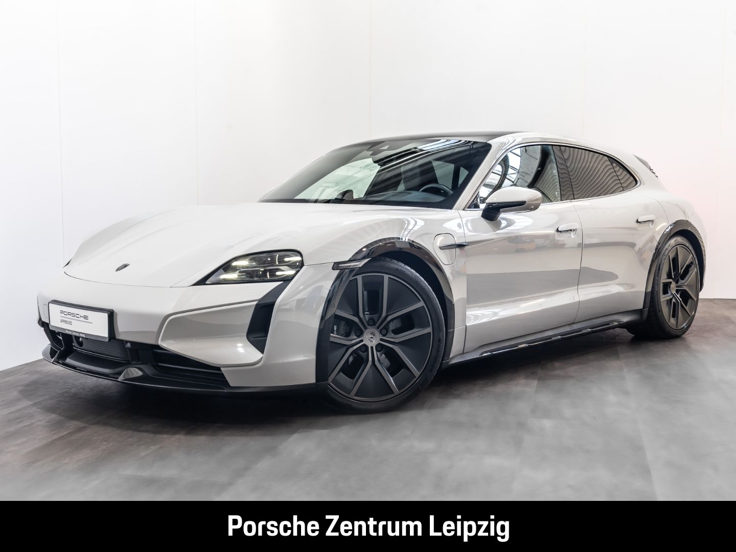 Porsche Taycan Turbo S Cross Turismo ActiveRide Burmeste