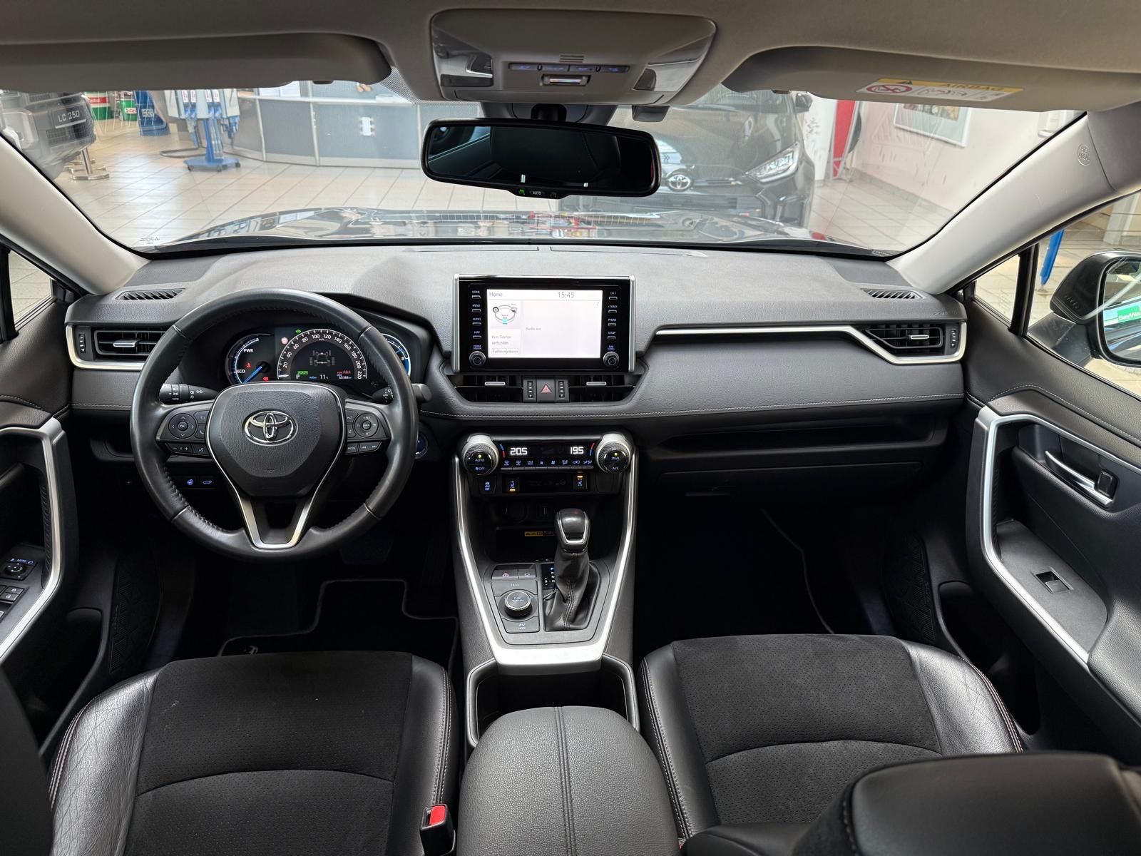 Toyota RAV 4 HYBRID 4x4 - Samsaru's Car Outlet