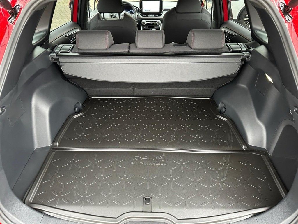 Toyota RAV 4 Plug-in-Hybrid Teamplayer (XA5)