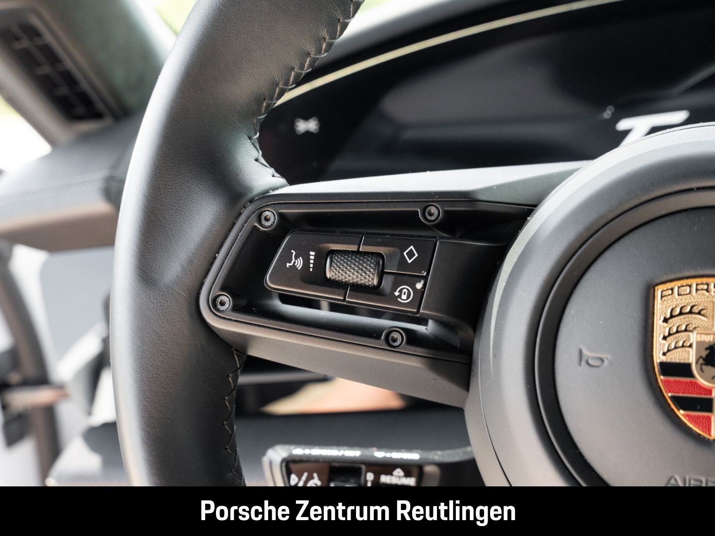 Porsche Taycan Turbo BOSE Panoramadach Surround-View LED