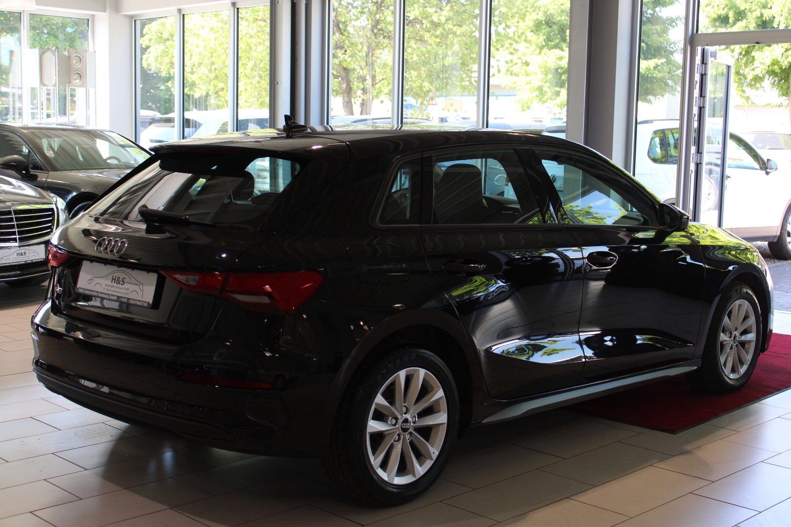 Audi A3 35 TFSI DSG advanced - Samsaru's Car Outlet
