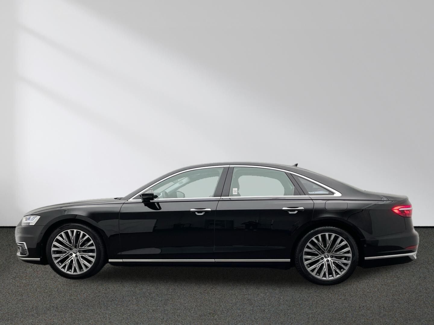 Audi A8 60 TFSI e quattro - Samsaru's Car Outlet