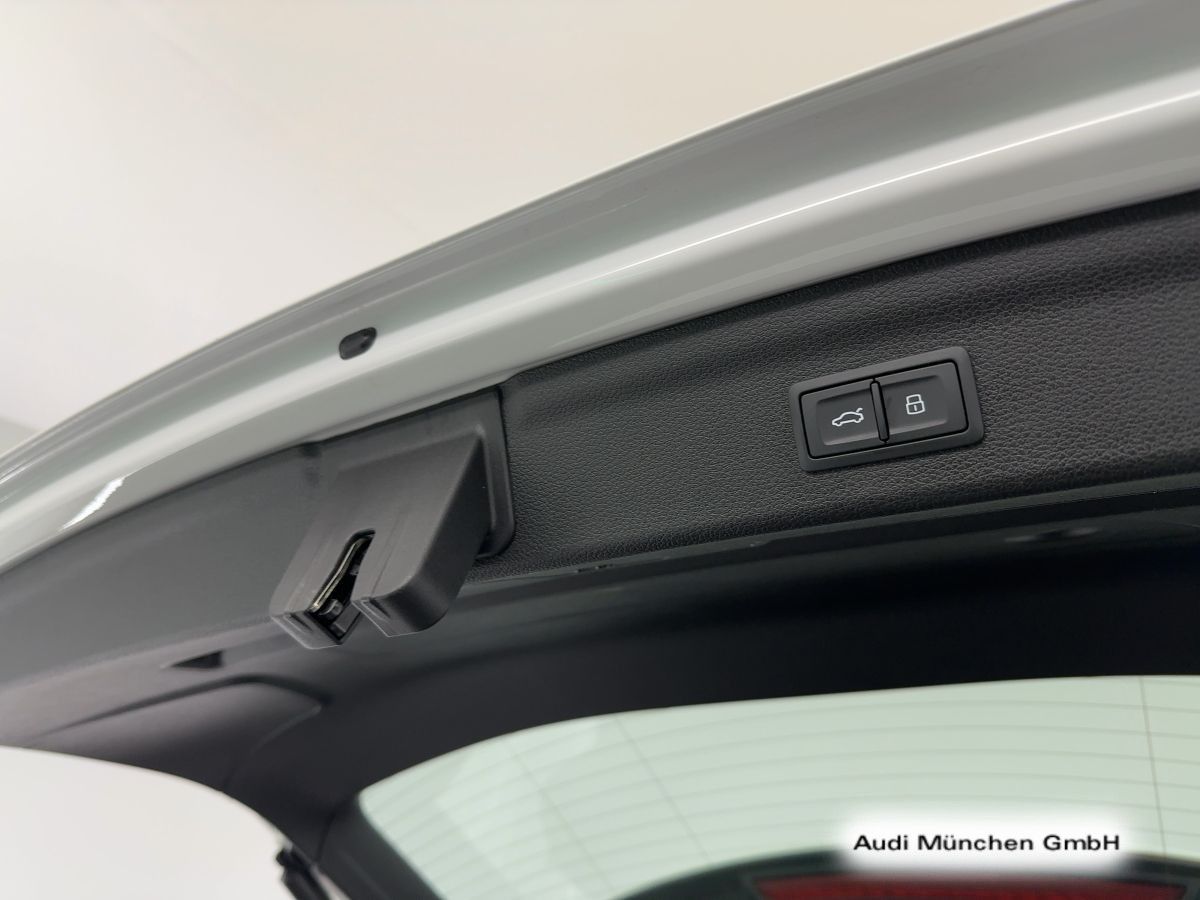 Audi Q3 40 TDI qu. S tronic - Samsaru's Car Outlet