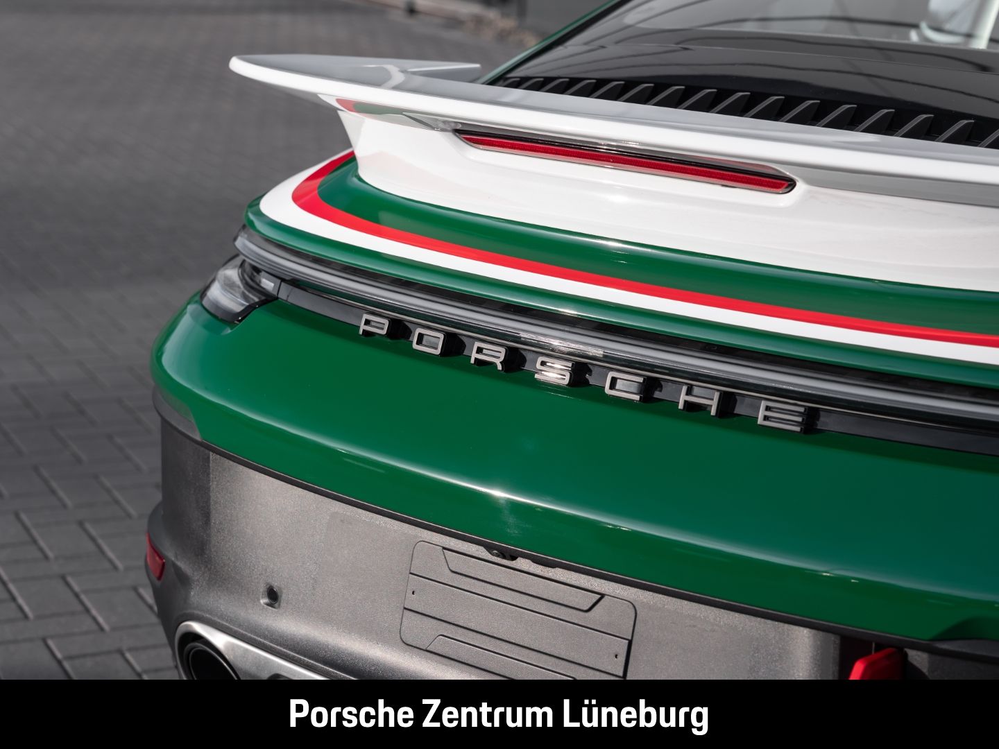 Porsche 992 911 Dakar - Samsaru's Car Outlet