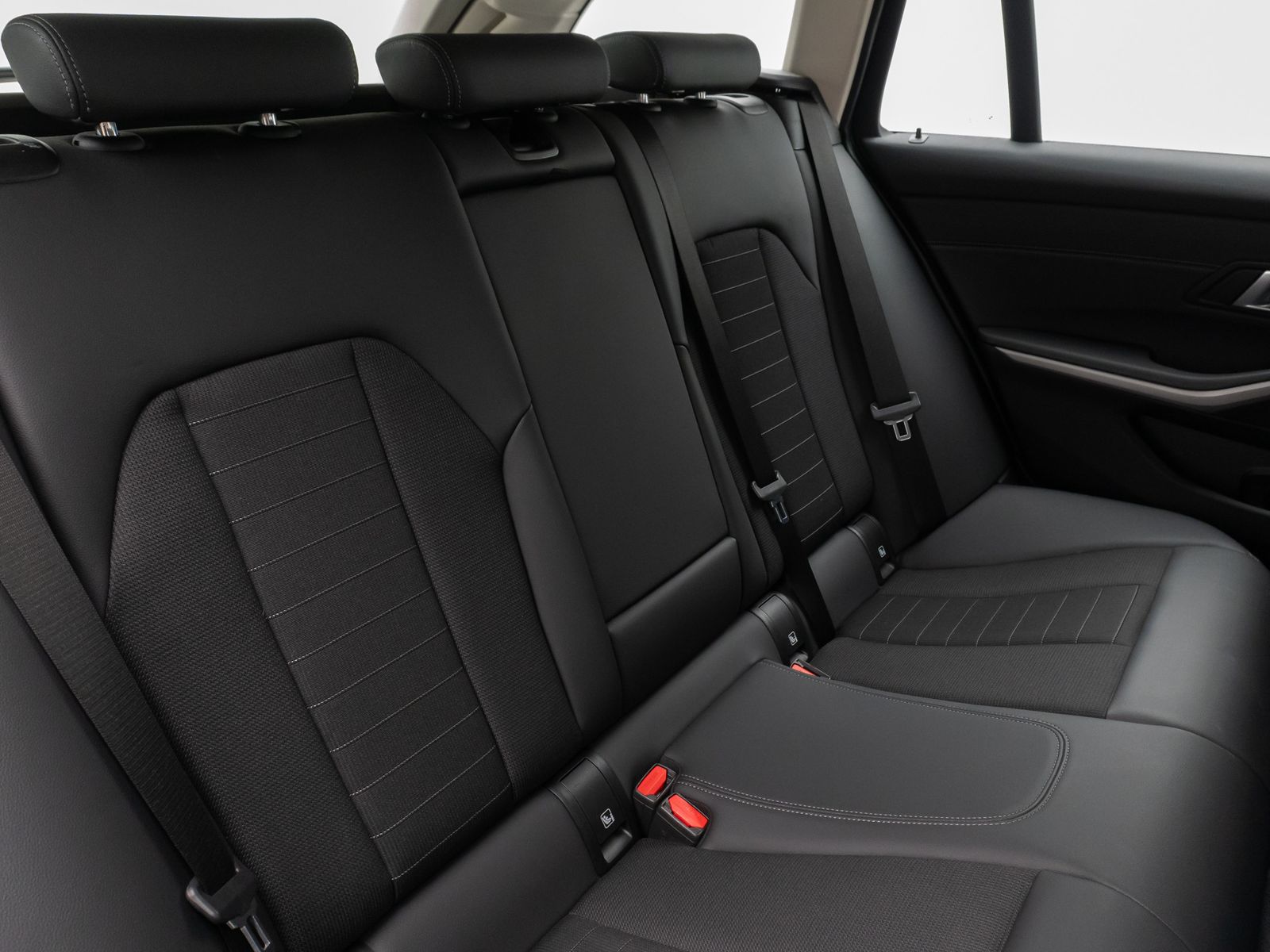 BMW 320d Sport - Samsaru's Car Outlet