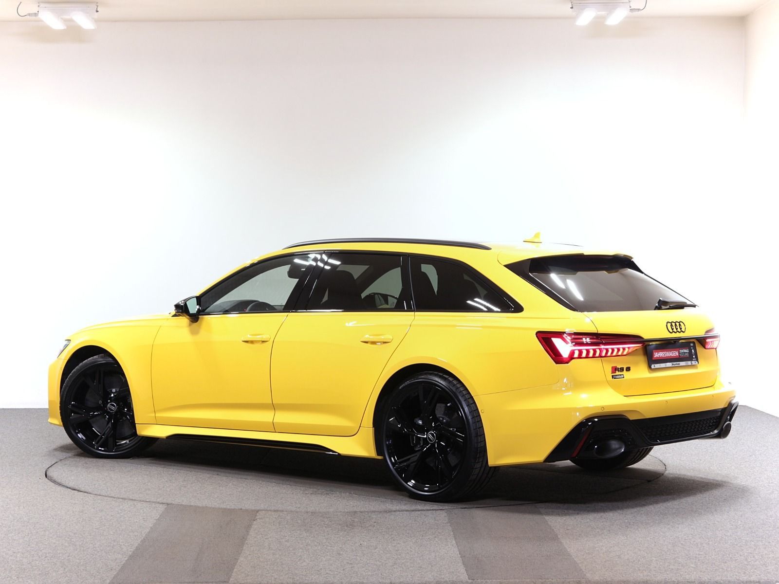 Audi RS 6 Avant, Keramik, Standh, Laserlicht, 305km/h