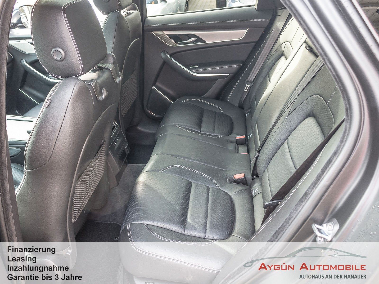 Jaguar F-PACE P400e AWD R-Dynamic S*Pano*Massage*HUD*