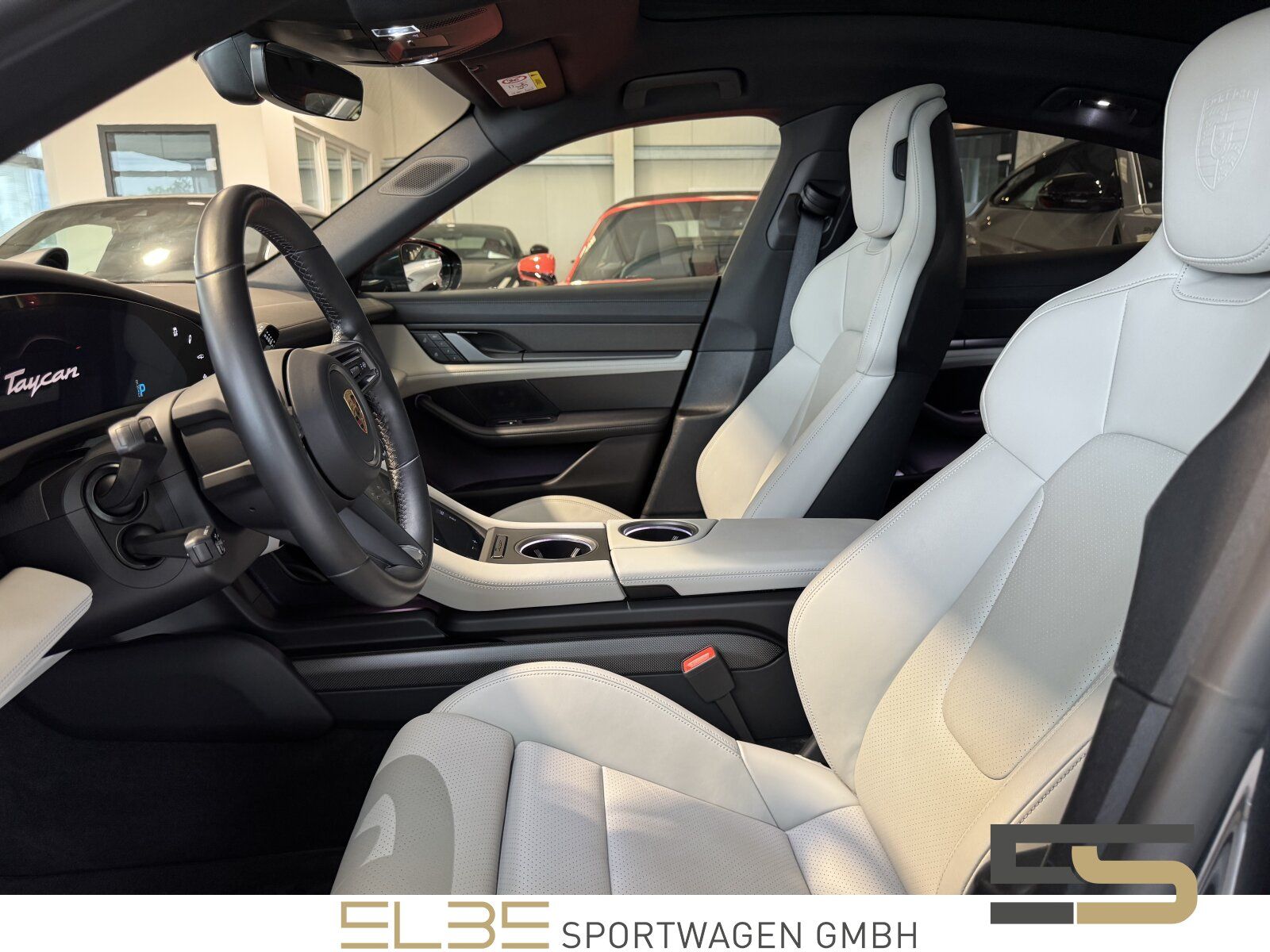 Porsche Taycan 4S Plus MATRIX BURM INNO PANO 360° KERAMI
