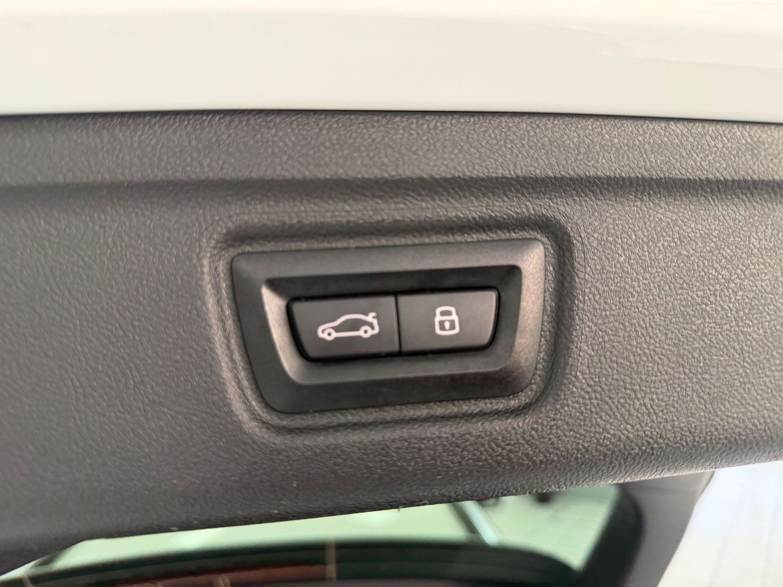 BMW 330 i xDrive Touring M Sport*PANO*HUD*ACC*360°