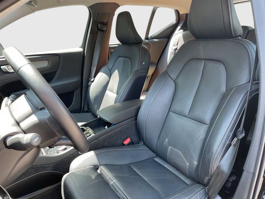 Volvo XC40 T5 Recharge Inscription - Samsaru's Car Outlet