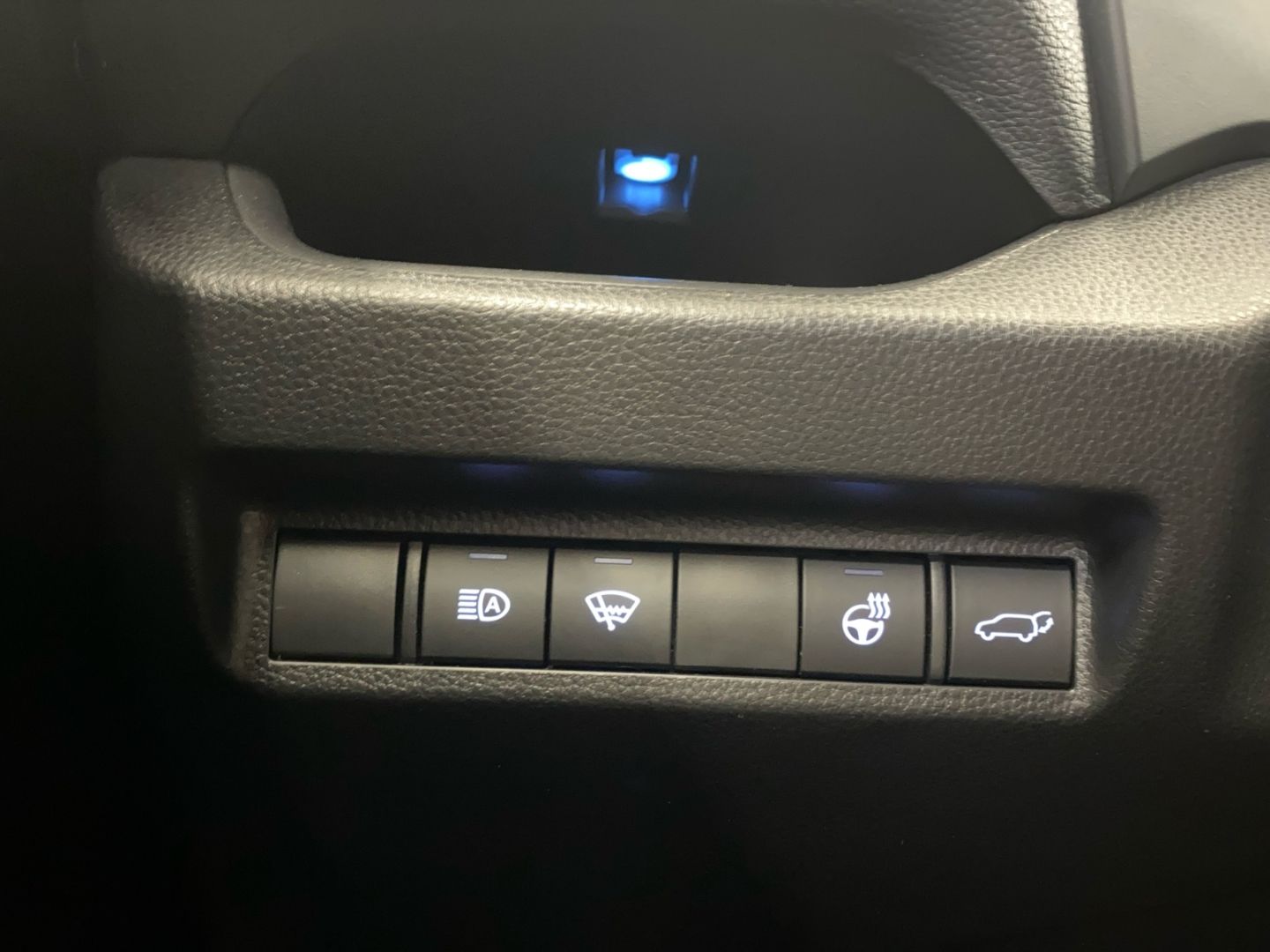 Toyota RAV 4 Plug-in-Hybrid - Samsaru's Car Outlet