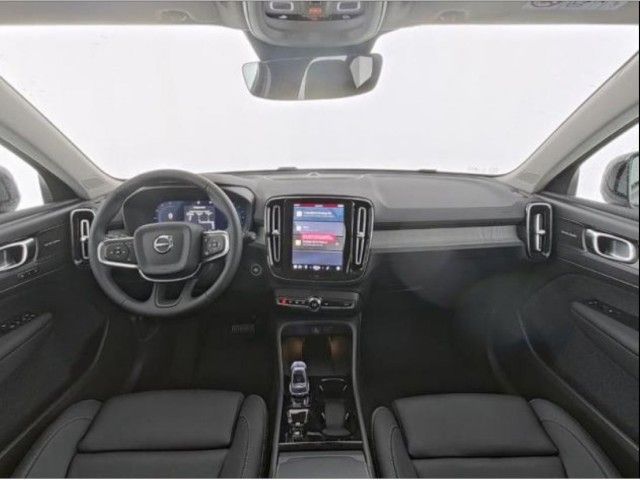 Volvo XC40 B4 Plus Dark/Leder/Navi/AHK/Pano/360K/20Zo