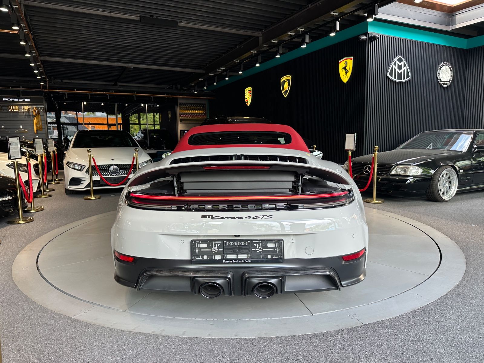 Porsche 992 911 Carrera 4 GTS T-Hyb - Samsaru's Car Outlet