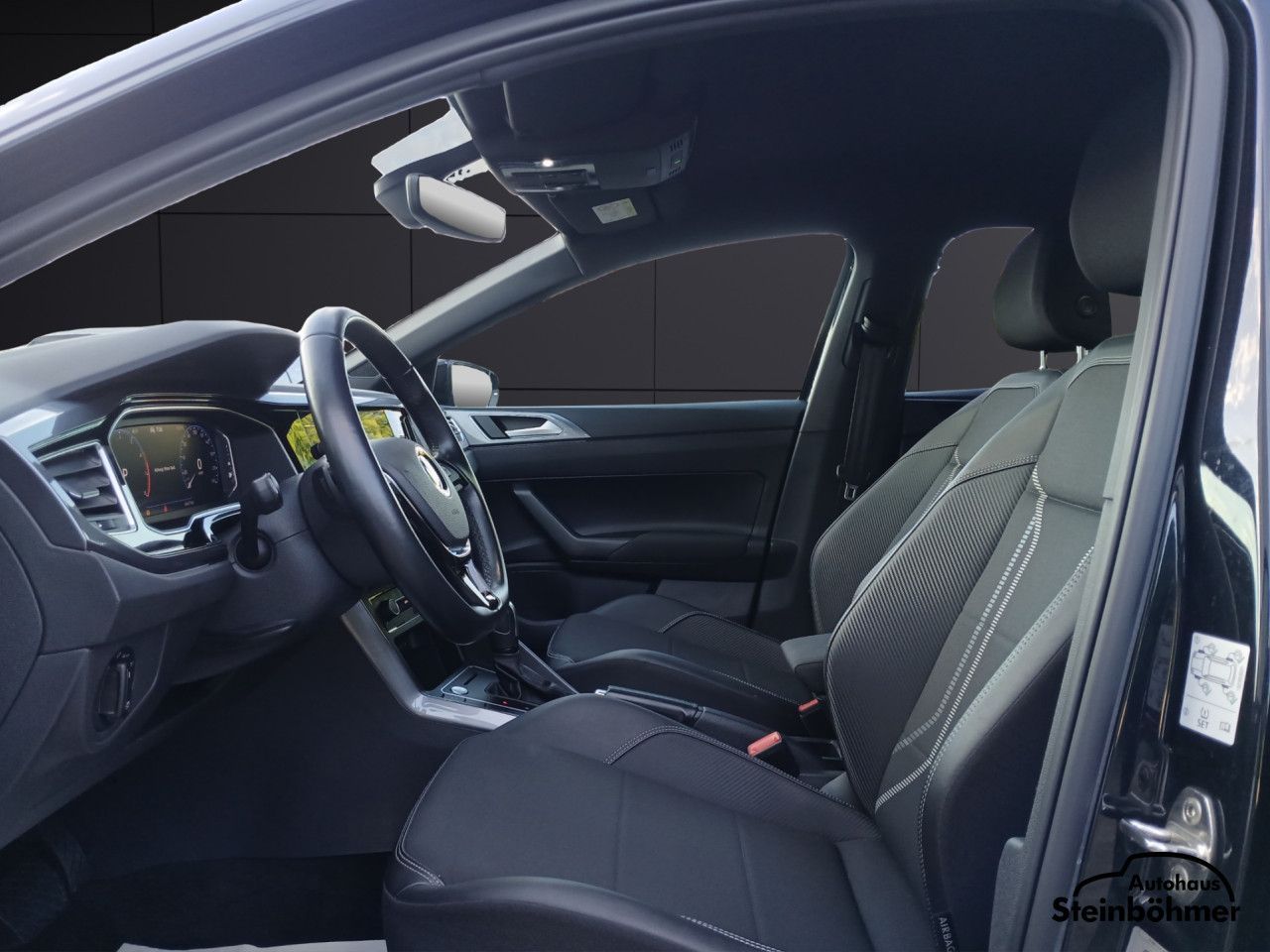 Volkswagen Polo Highline 1.0TSI DSG - Samsaru's Car Outlet