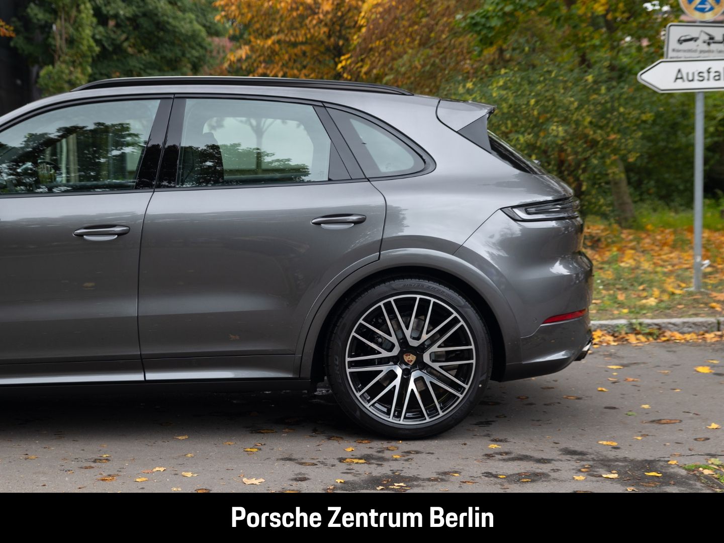 Porsche Cayenne HA-Lenkung InnoDrive Head-Up Sportabgas