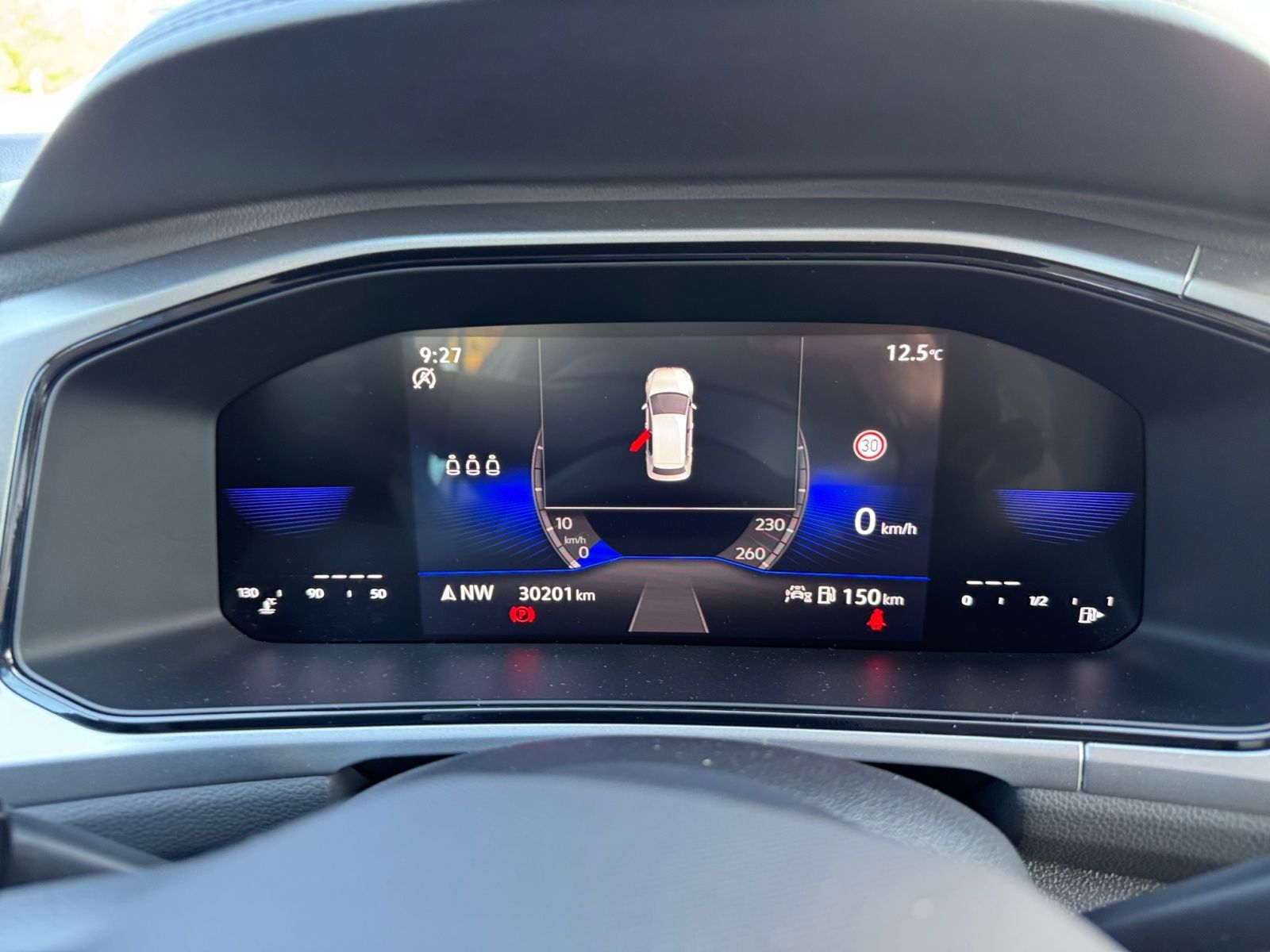 Volkswagen T-Roc 1.0 TSI Life - Samsaru's Car Outlet